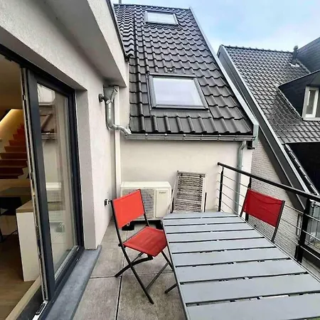 Le Contemporain - Plein Centre, Place Du Marche Apartment *