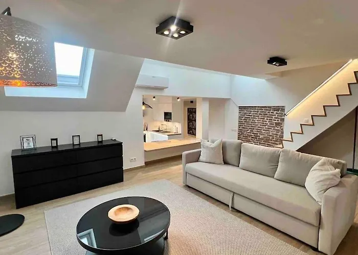 Le Contemporain - Plein Centre, Place Du Marche *